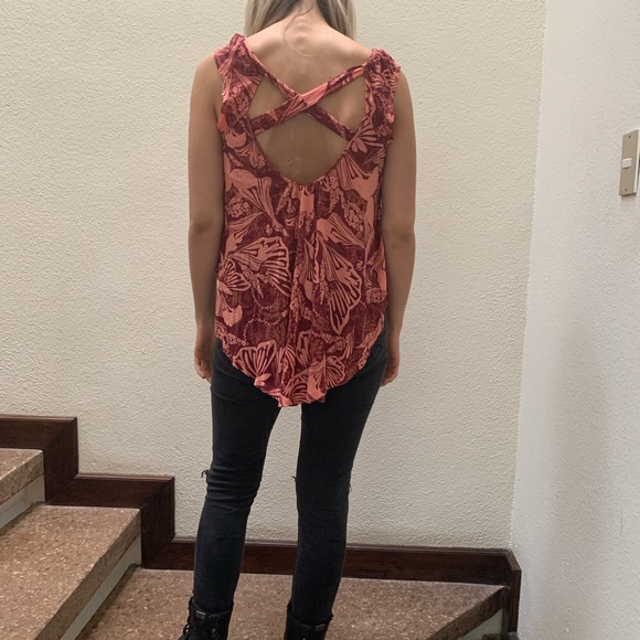 Free People Tops - FREE PEOPLE Womens Red Cut Out Cap Sleeve Top